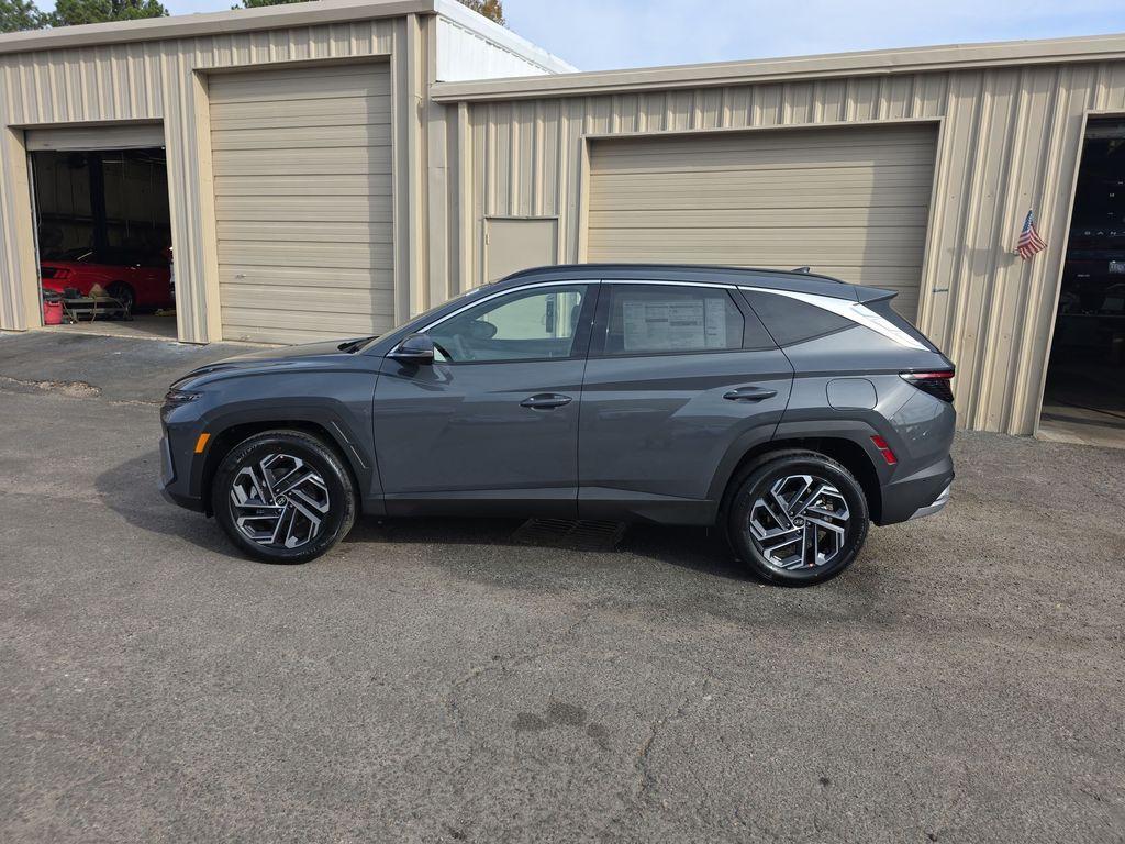 new 2026 Hyundai TUCSON Hybrid car, priced at $41,510
