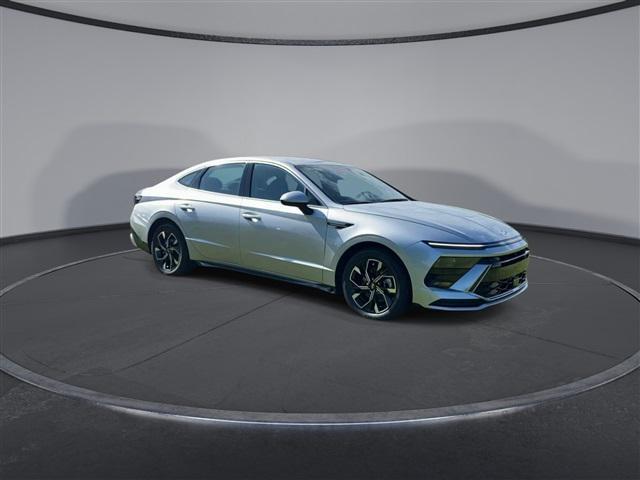 new 2024 Hyundai Sonata car, priced at $26,662