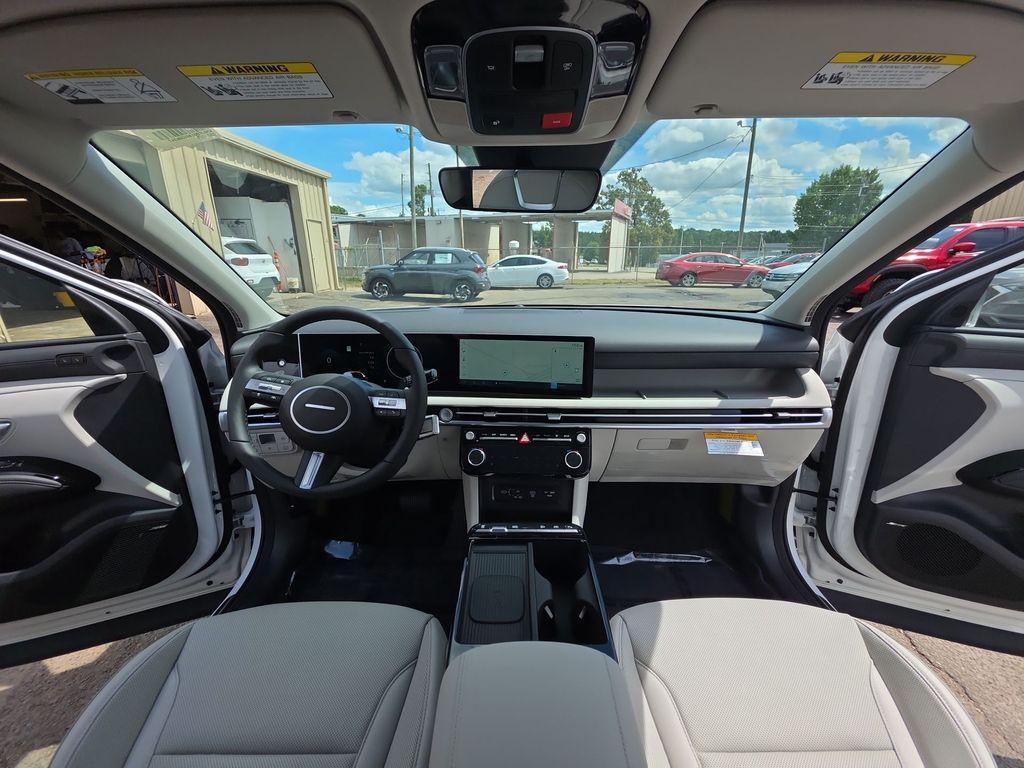 new 2025 Hyundai TUCSON Hybrid car, priced at $43,575