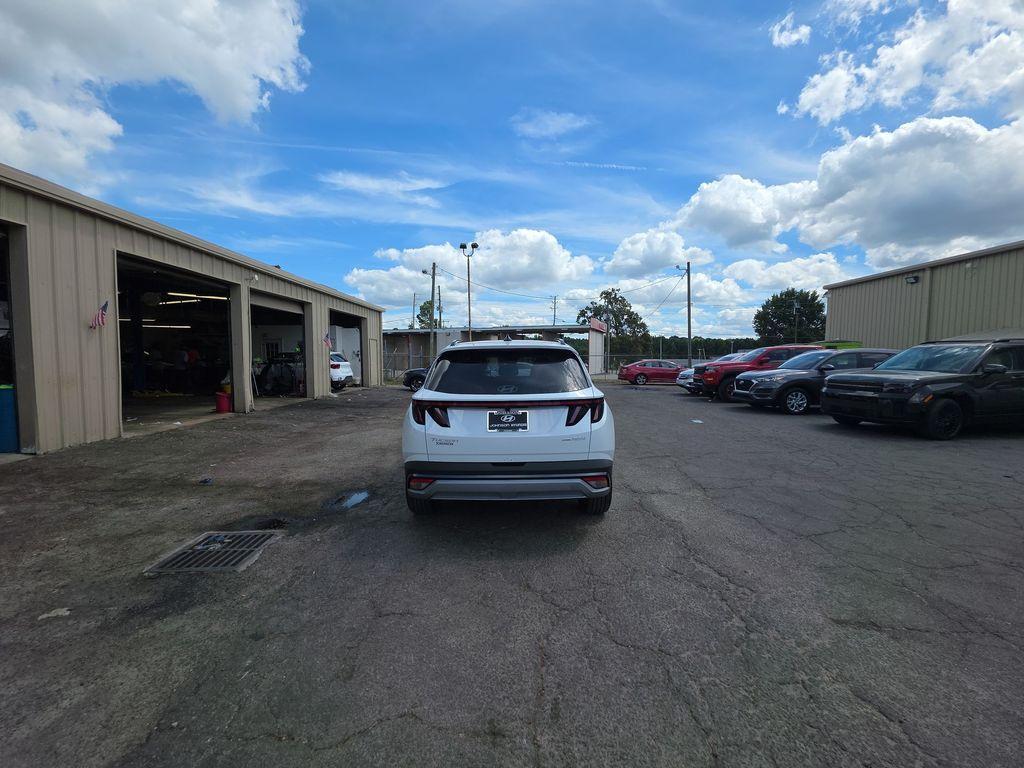 new 2025 Hyundai TUCSON Hybrid car, priced at $43,575