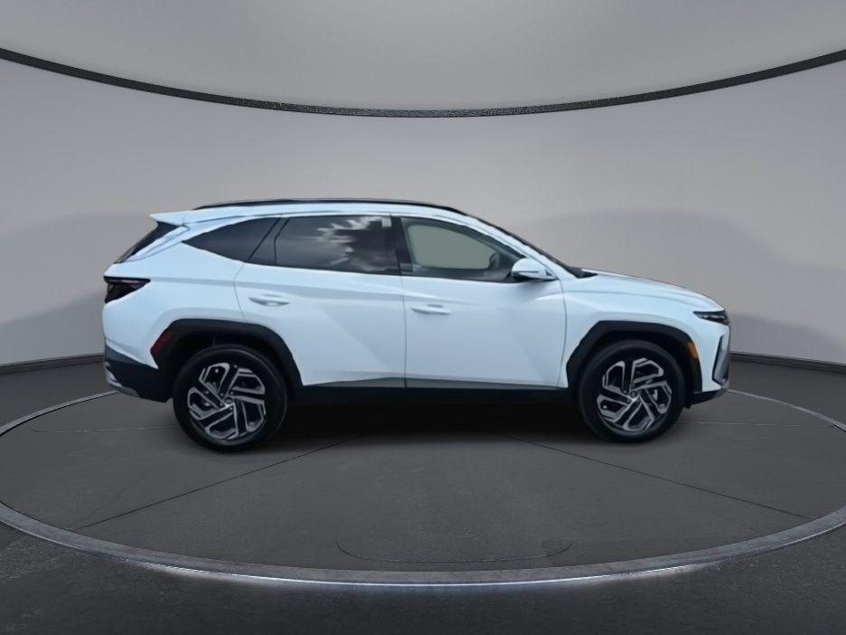 new 2025 Hyundai TUCSON Hybrid car, priced at $43,575