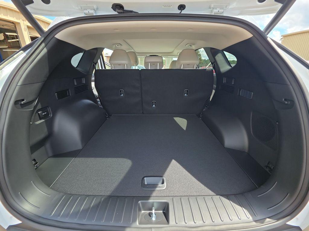 new 2025 Hyundai TUCSON Hybrid car, priced at $43,575