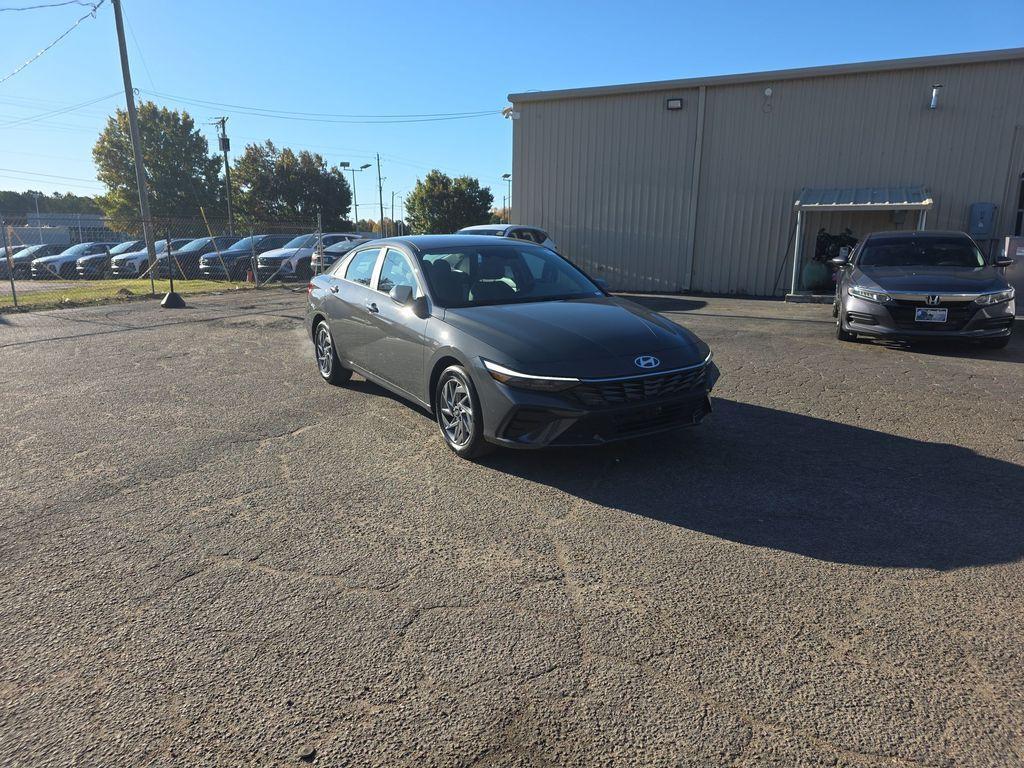new 2026 Hyundai ELANTRA HEV car, priced at $26,420