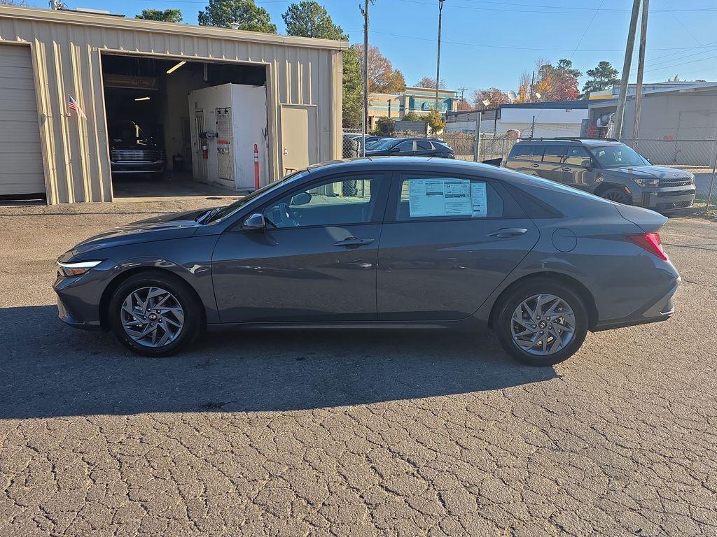 new 2026 Hyundai ELANTRA HEV car, priced at $26,420