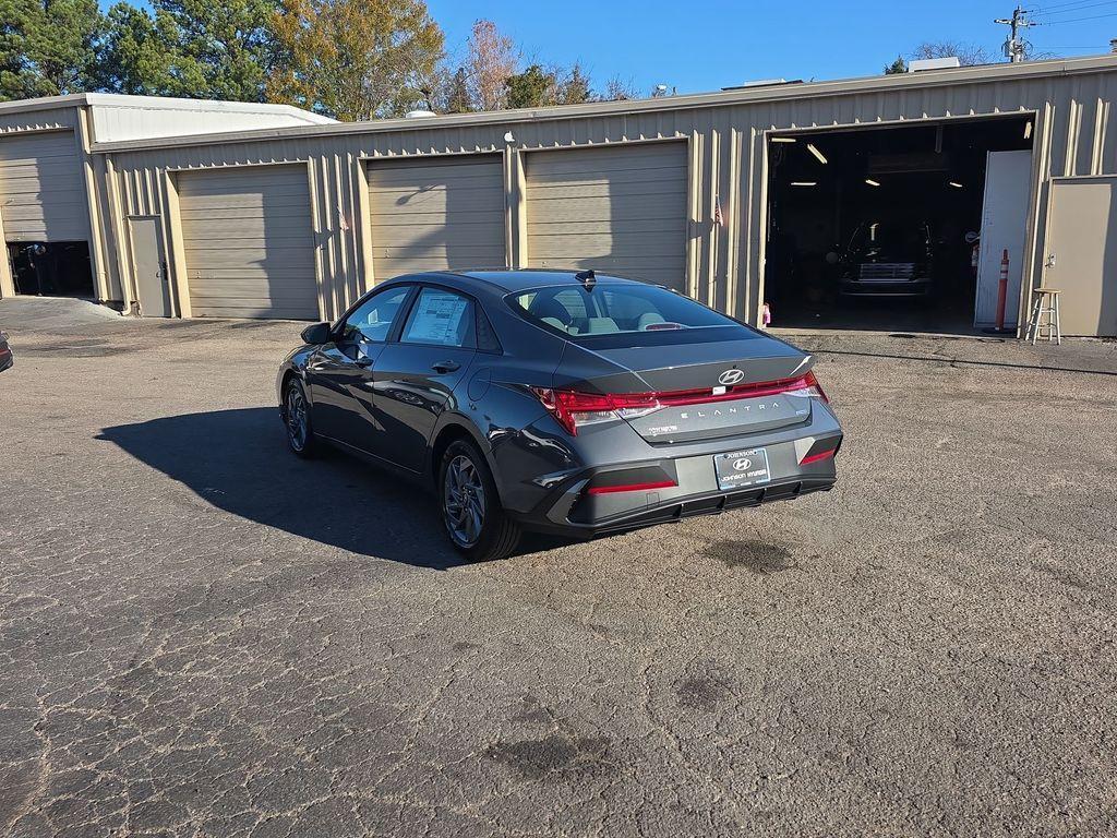 new 2026 Hyundai ELANTRA HEV car, priced at $26,420