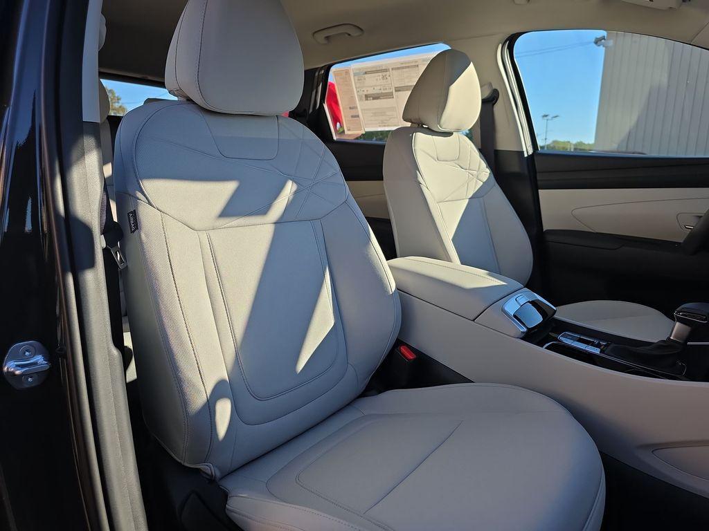 new 2026 Hyundai Tucson car, priced at $30,165