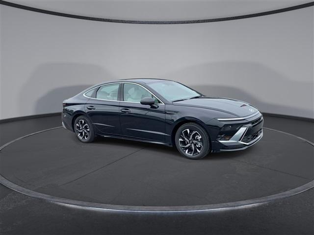 new 2024 Hyundai Sonata car, priced at $26,675