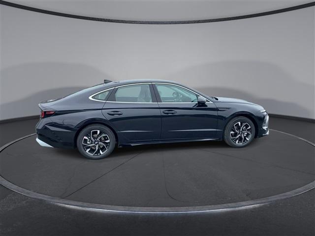 new 2024 Hyundai Sonata car, priced at $26,675