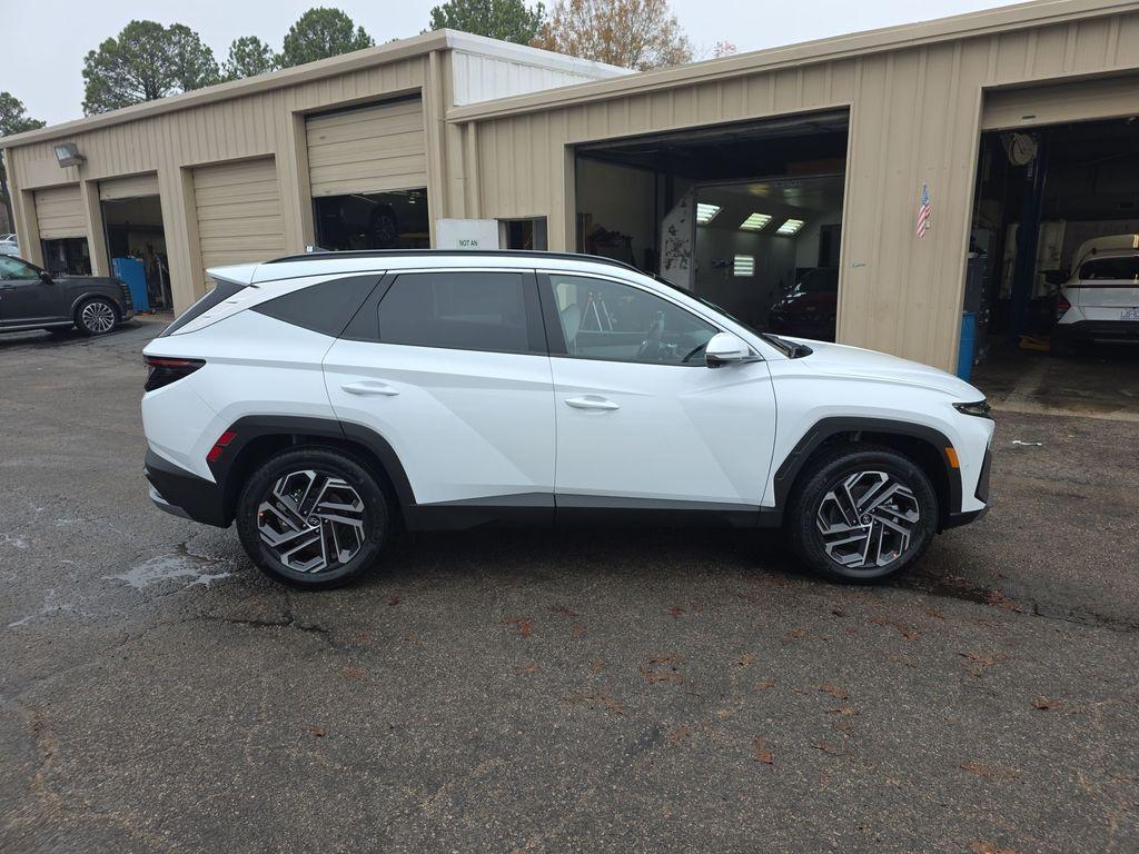 new 2026 Hyundai TUCSON Hybrid car, priced at $42,010