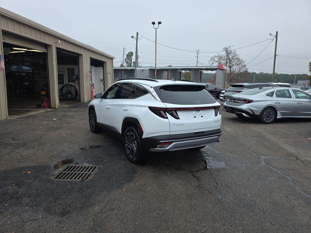 new 2026 Hyundai TUCSON Hybrid car, priced at $42,010