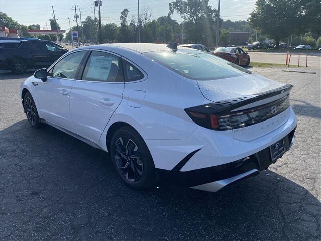 new 2024 Hyundai Sonata car, priced at $25,757