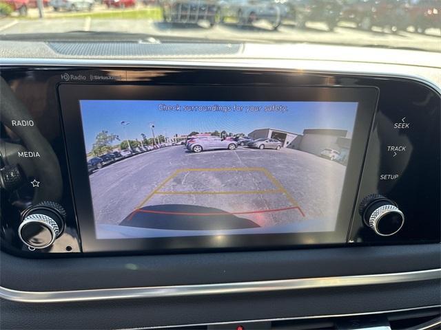 new 2022 Hyundai Sonata Hybrid car