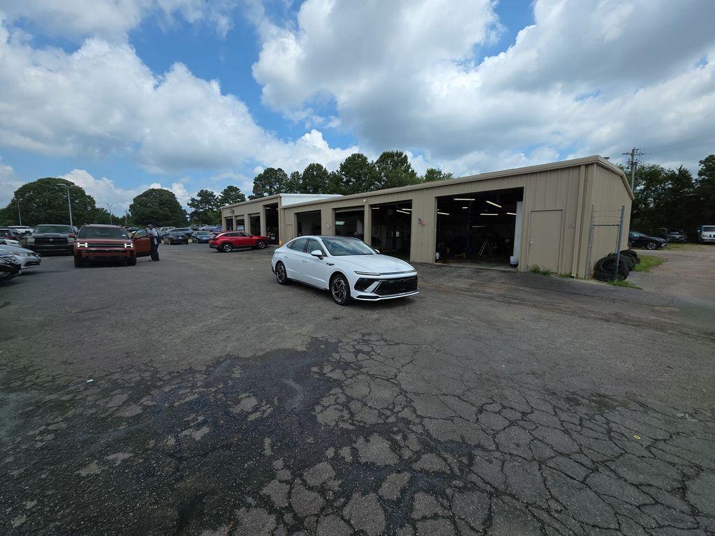 new 2025 Hyundai Sonata car, priced at $31,640