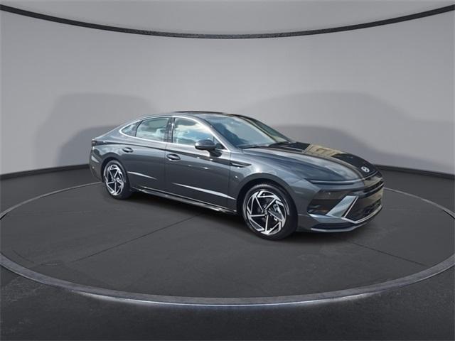 new 2025 Hyundai Sonata car, priced at $30,673