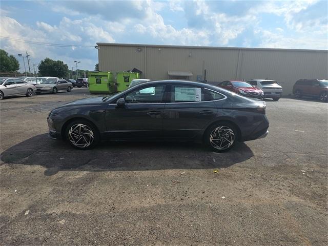 new 2025 Hyundai Sonata car, priced at $30,673
