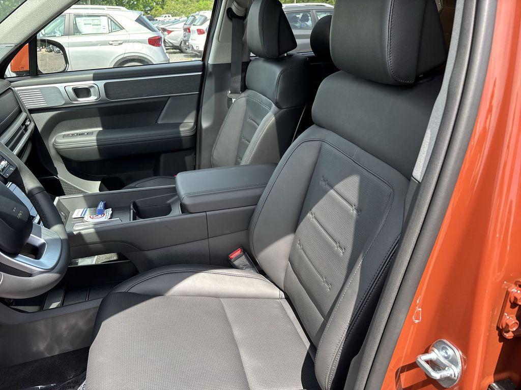 new 2025 Hyundai SANTA FE HEV car, priced at $43,520