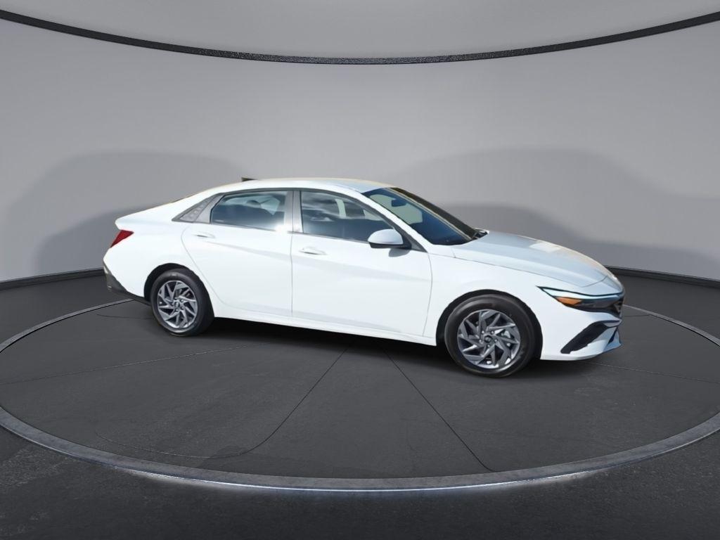 new 2025 Hyundai ELANTRA HEV car, priced at $27,865