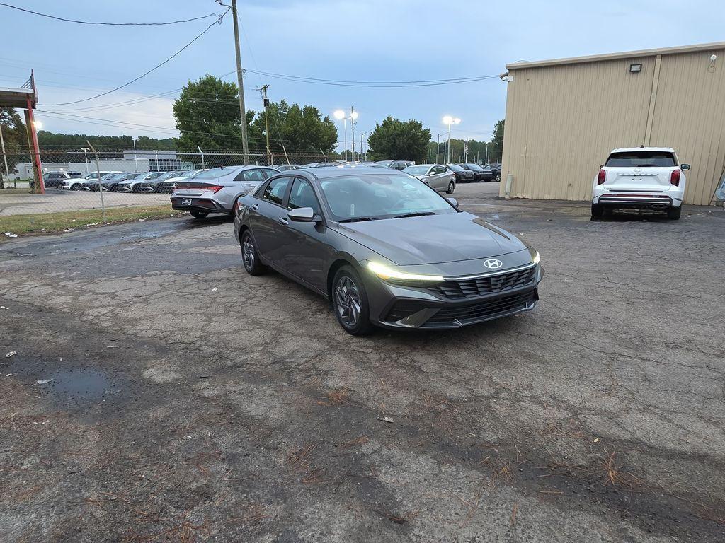 new 2025 Hyundai ELANTRA HEV car, priced at $27,360