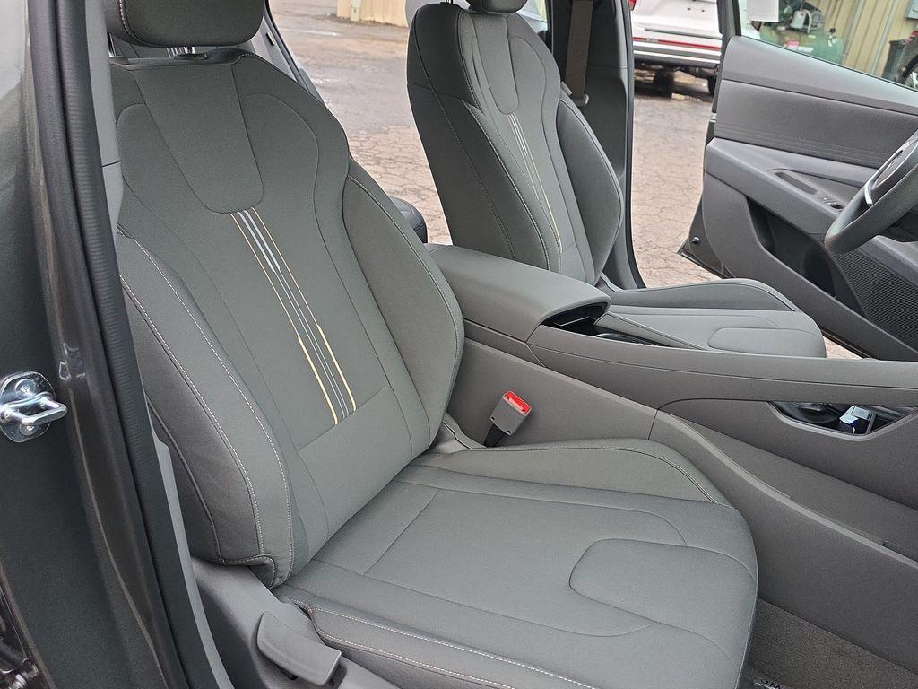 new 2025 Hyundai ELANTRA HEV car, priced at $27,360