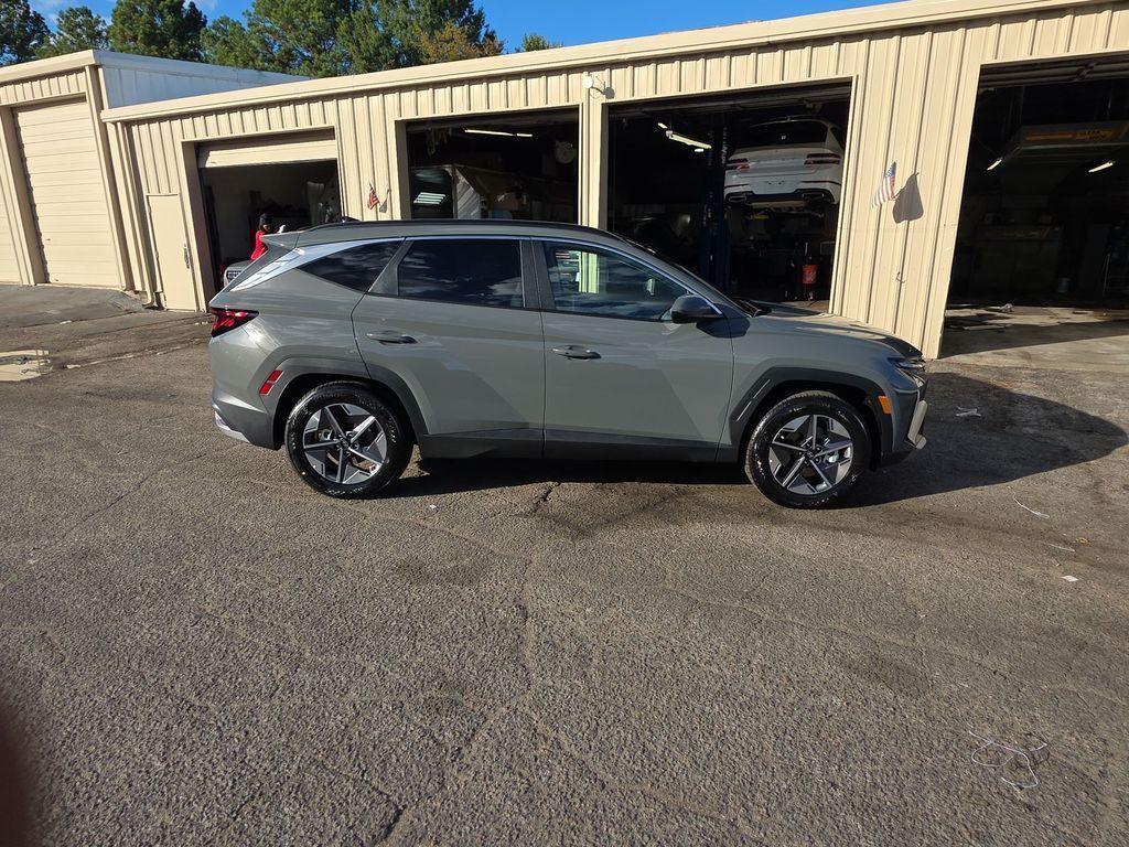 new 2026 Hyundai Tucson car, priced at $30,225