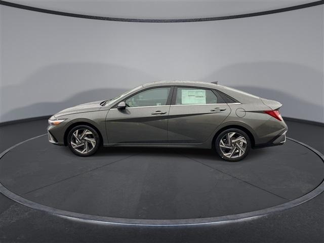 new 2024 Hyundai Elantra car, priced at $23,323