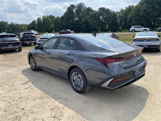 new 2024 Hyundai Elantra car, priced at $21,779