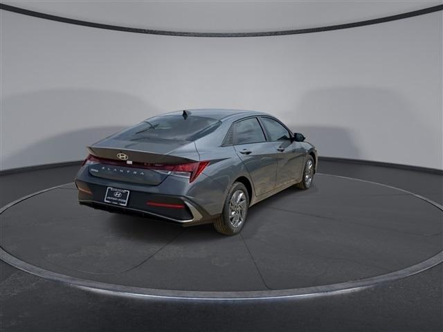 new 2024 Hyundai Elantra car, priced at $21,779