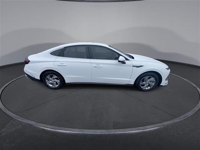 new 2025 Hyundai Sonata car, priced at $25,010