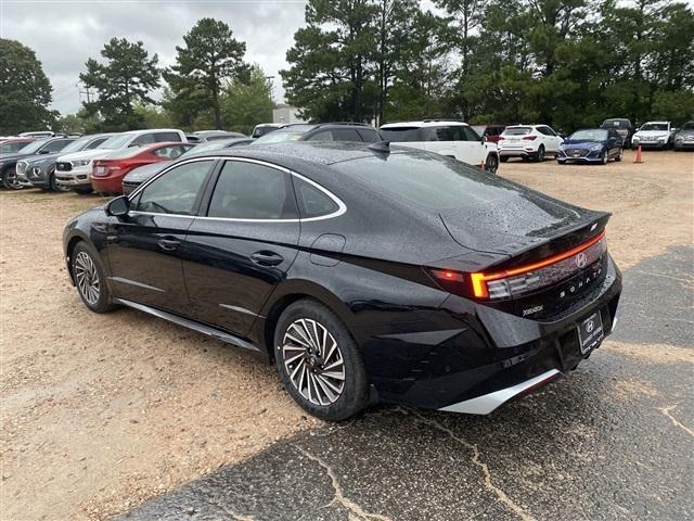 new 2025 Hyundai Sonata Hybrid car, priced at $35,319