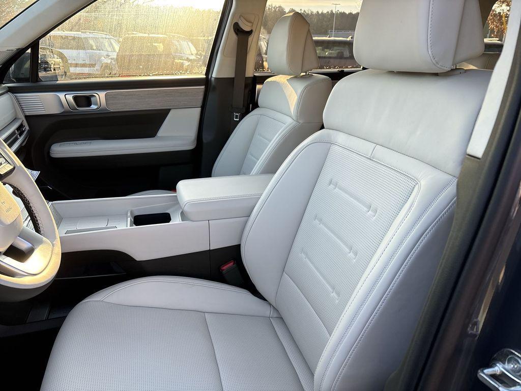 new 2025 Hyundai Santa Fe car, priced at $47,160