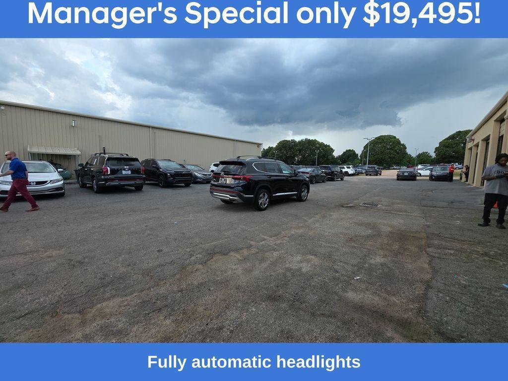 used 2022 Hyundai Santa Fe car, priced at $19,495