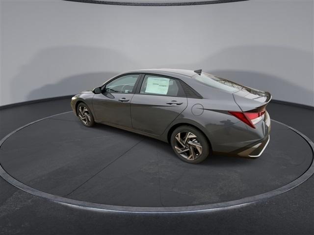 new 2025 Hyundai Elantra car, priced at $23,678