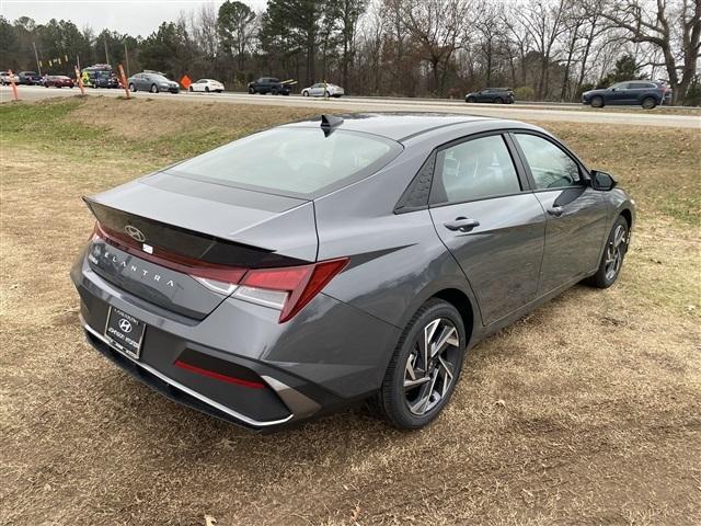 new 2025 Hyundai Elantra car, priced at $23,678