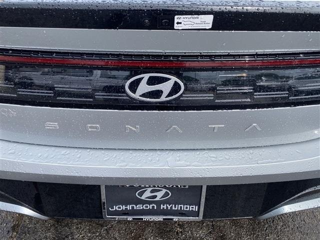 new 2024 Hyundai Sonata car, priced at $28,016