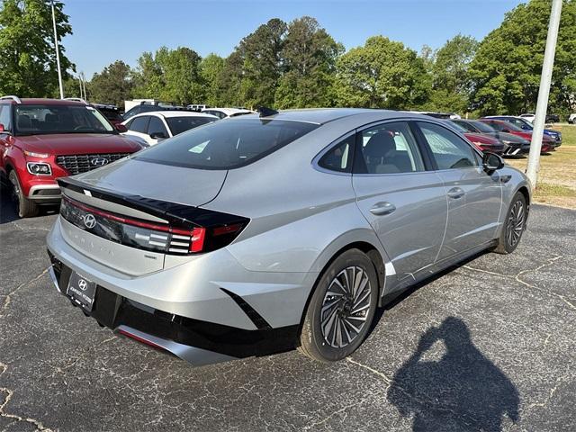 new 2025 Hyundai Sonata Hybrid car, priced at $31,430