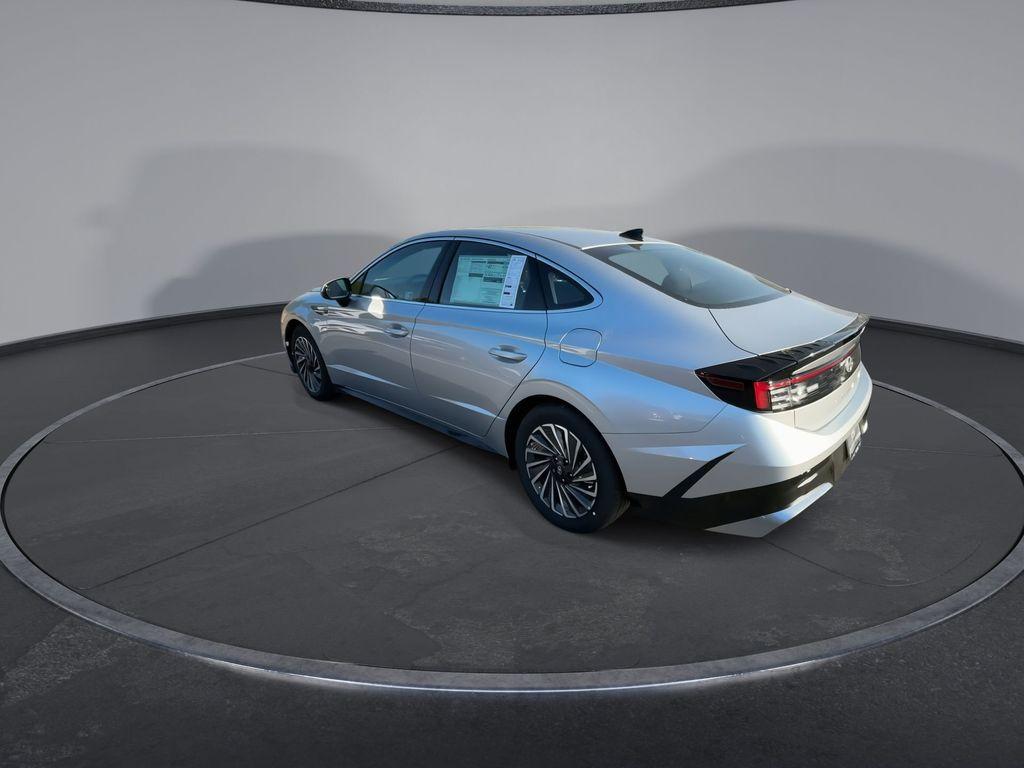 new 2025 Hyundai Sonata Hybrid car, priced at $32,930