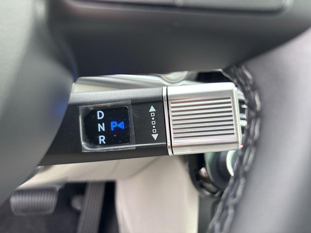 new 2025 Hyundai TUCSON Hybrid car, priced at $38,560