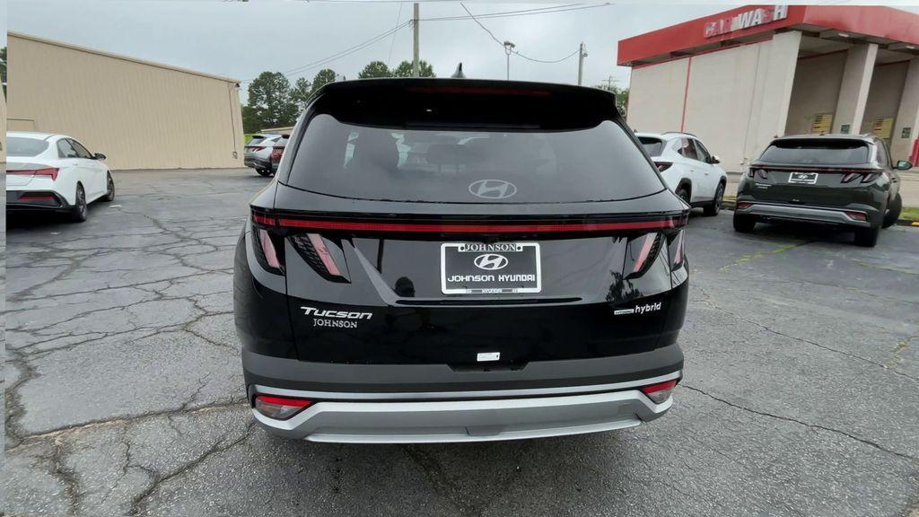 new 2025 Hyundai TUCSON Hybrid car, priced at $38,560