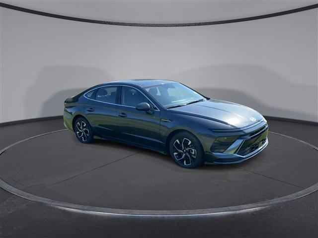 new 2024 Hyundai Sonata car, priced at $26,666