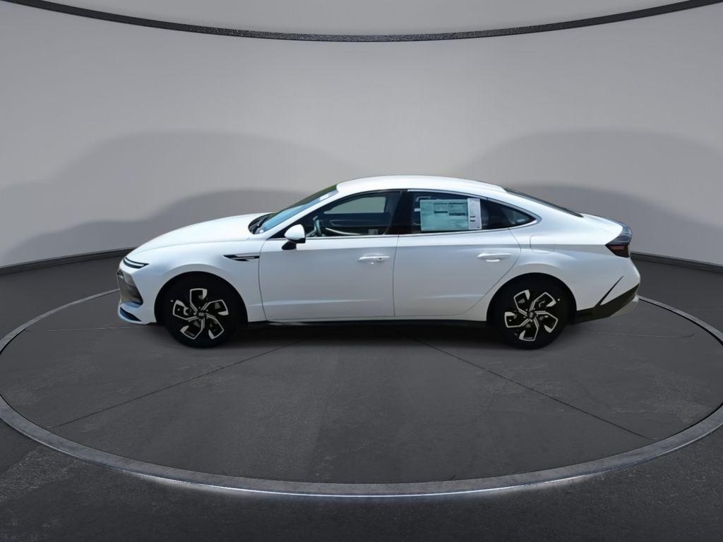new 2025 Hyundai Sonata car, priced at $30,330
