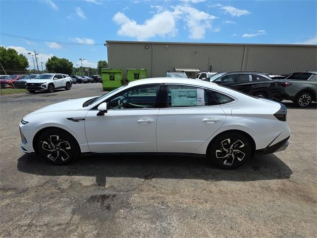 new 2025 Hyundai Sonata car, priced at $29,080
