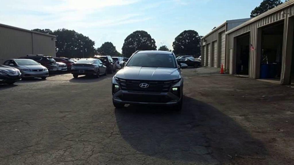 new 2025 Hyundai Tucson car, priced at $30,990