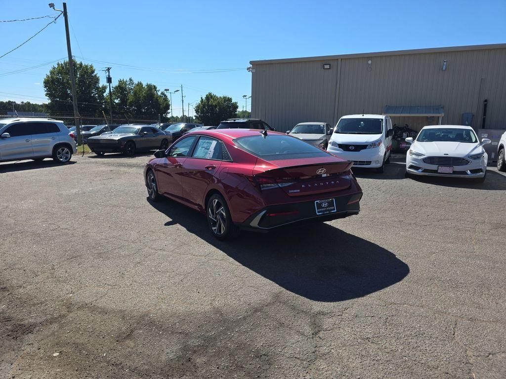 new 2025 Hyundai Elantra car, priced at $25,660