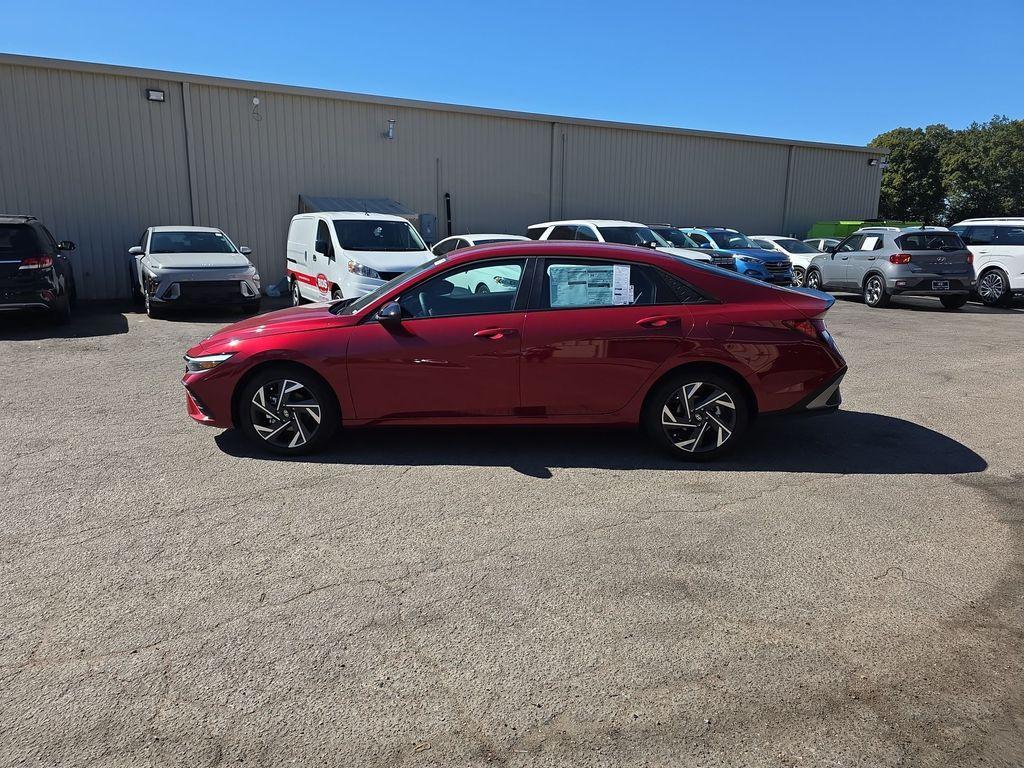 new 2025 Hyundai Elantra car, priced at $25,660