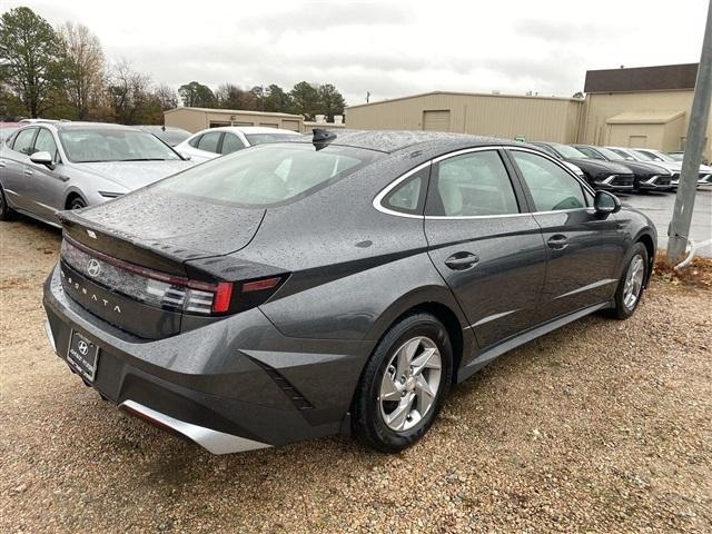 new 2025 Hyundai Sonata car, priced at $28,057