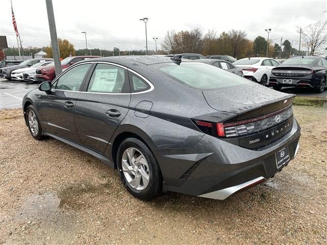 new 2025 Hyundai Sonata car, priced at $28,057