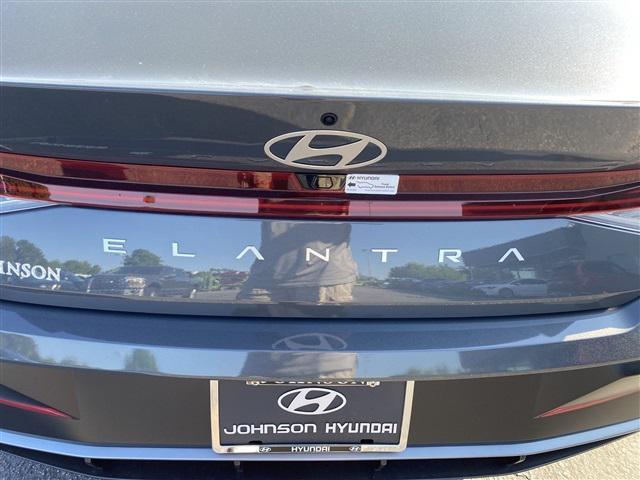 new 2024 Hyundai Elantra car, priced at $23,309