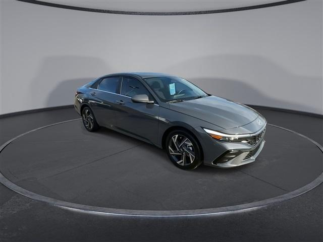 new 2024 Hyundai Elantra car, priced at $24,309