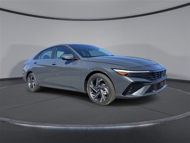 new 2024 Hyundai Elantra car, priced at $23,309