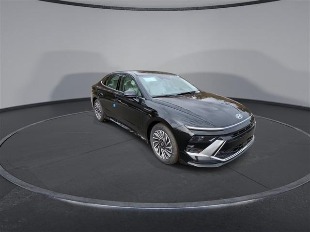 new 2025 Hyundai Sonata Hybrid car, priced at $29,328